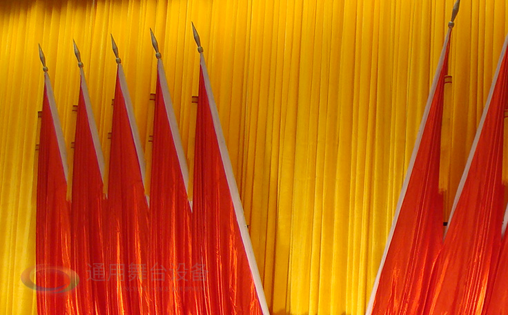 舞臺阻燃幕布技術(shù)升級,安全與創(chuàng)新并重